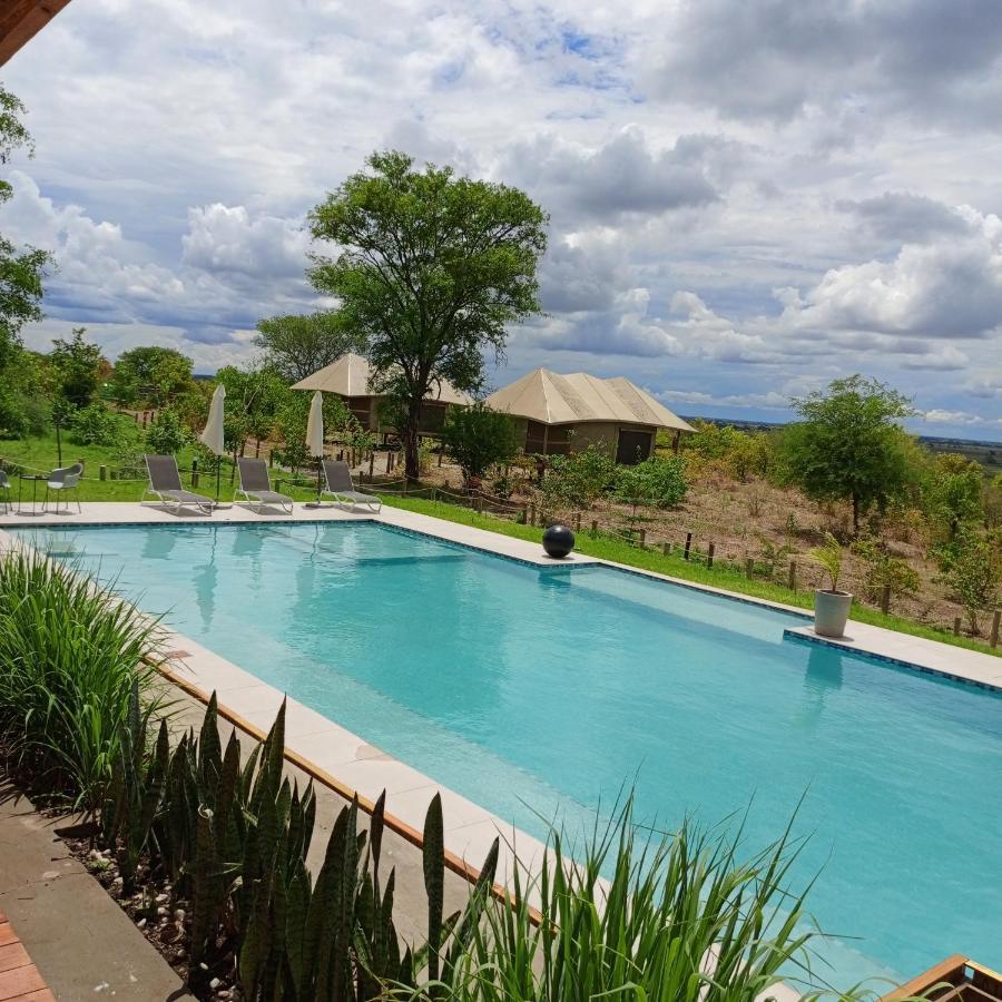 Xhabe Safari Lodge Chobe Muchenje 외부 사진